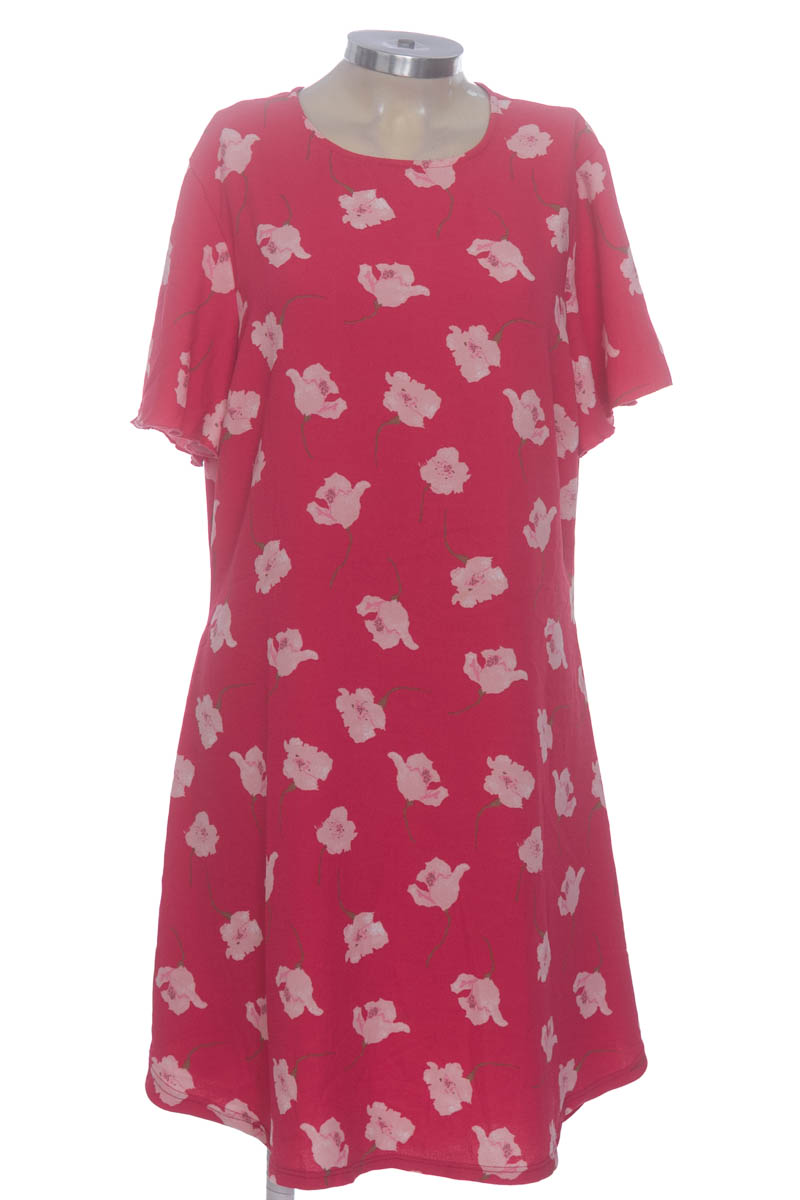 Vestido / Enterizo color Rosado - Closeando