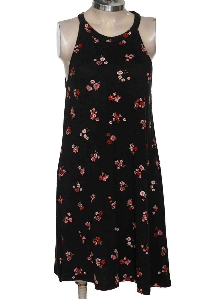 Vestido / Enterizo color Negro - Pull & Bear