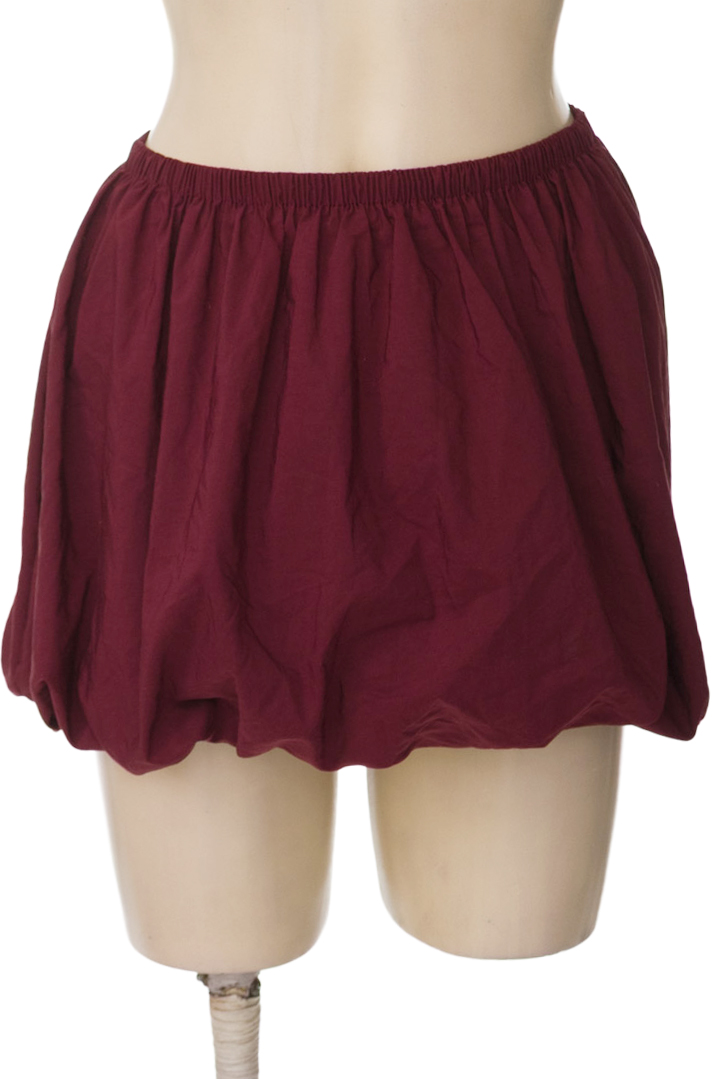 Falda color Vinotinto - Bershka