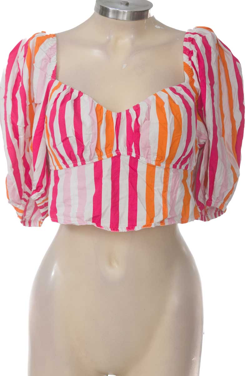 Top / Camiseta color Beige - Closeando