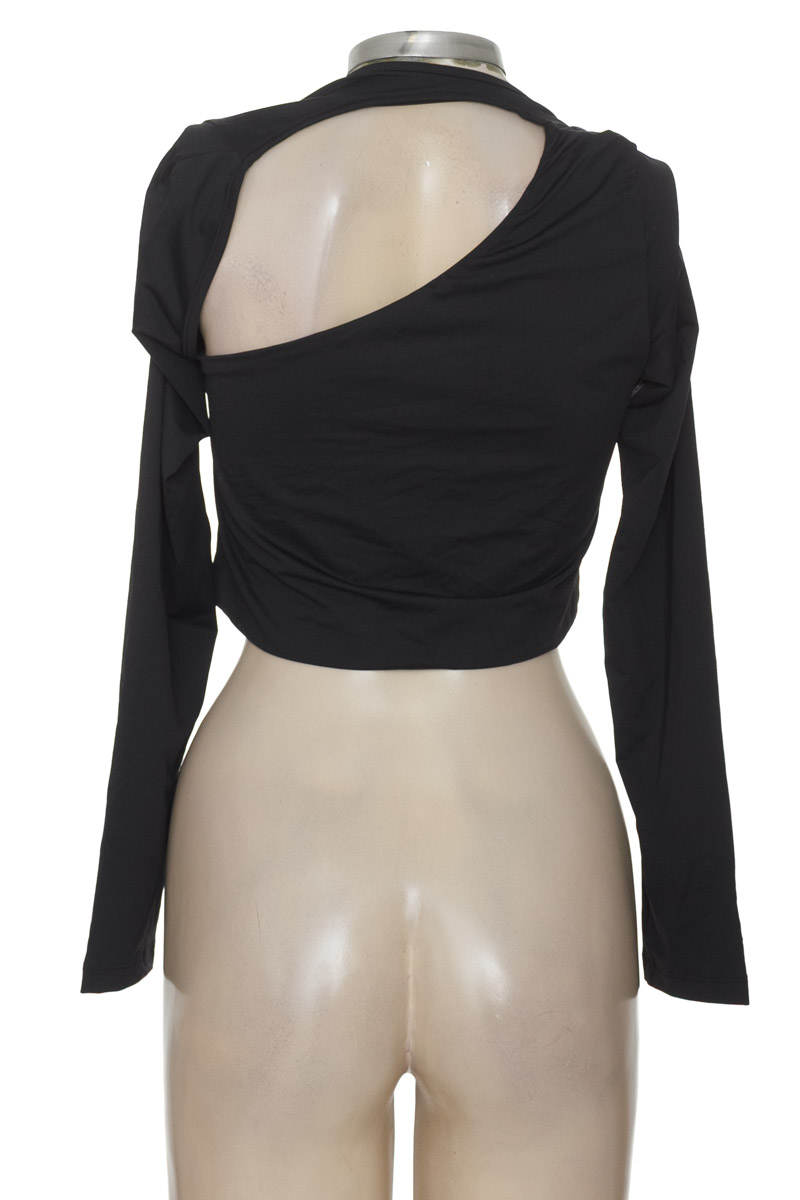 Top / Camiseta color Negro - Mossimo