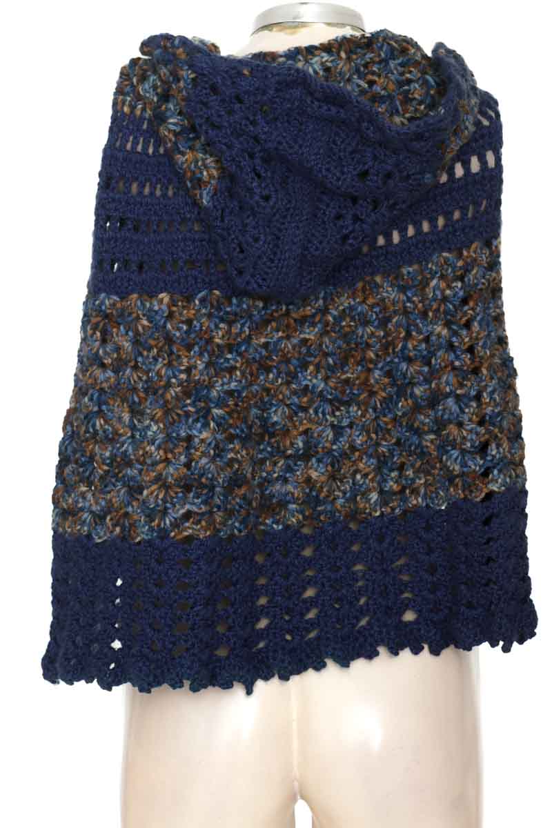 Sweater color Azul - Closeando
