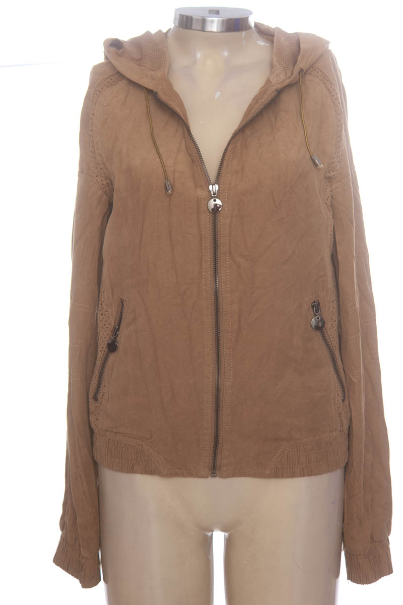 Chaqueta / Abrigo color Beige - Studio F