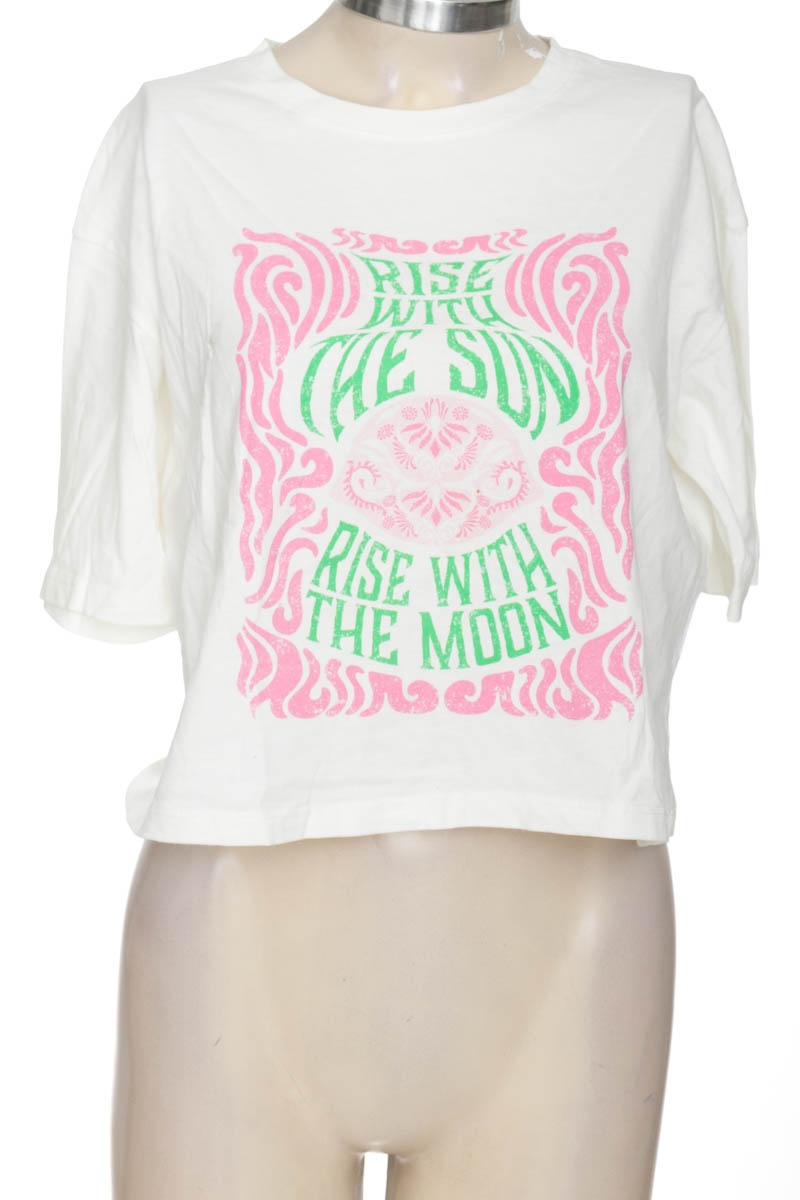 Top / Camiseta color Blanco - NAF NAF
