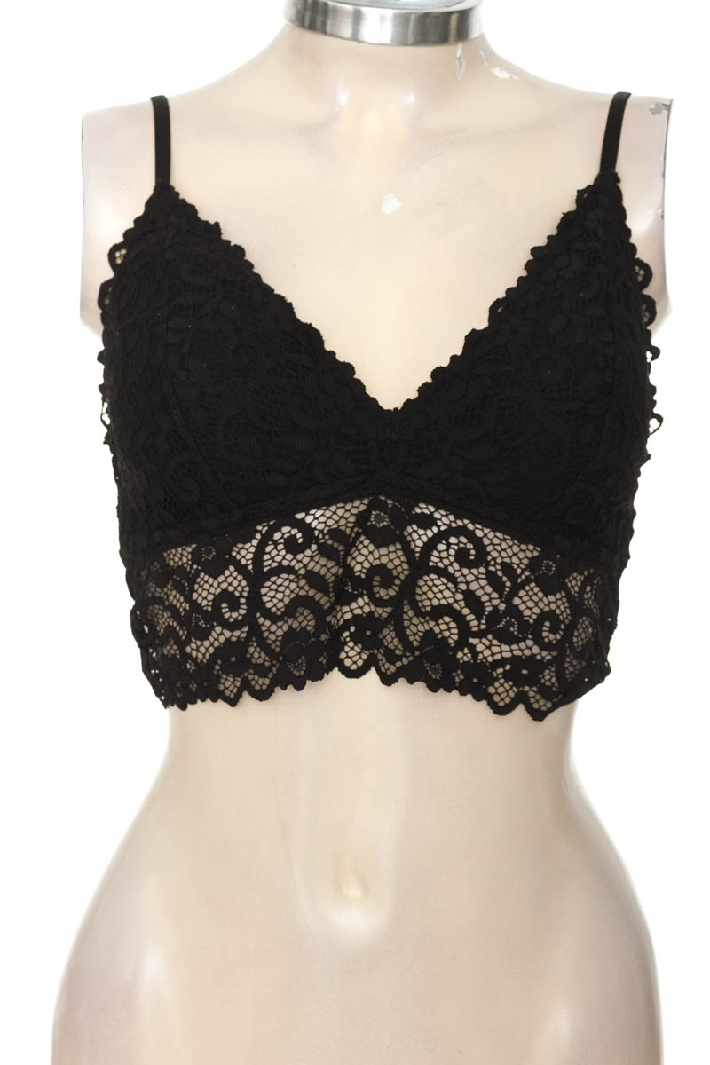 Top / Camiseta color Negro - Oysho 