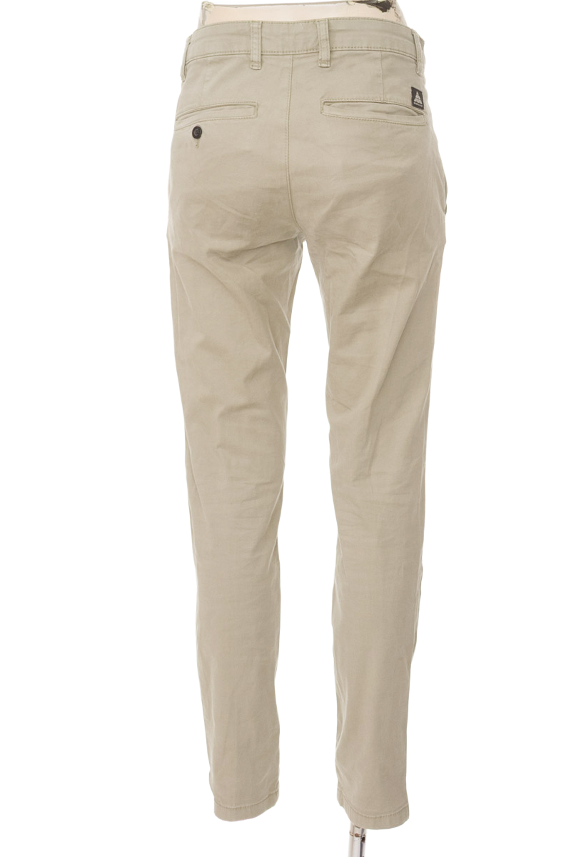 Pantalón color Verde - Zara