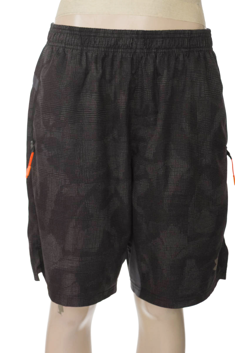 Ropa Deportiva color Gris - Closeando