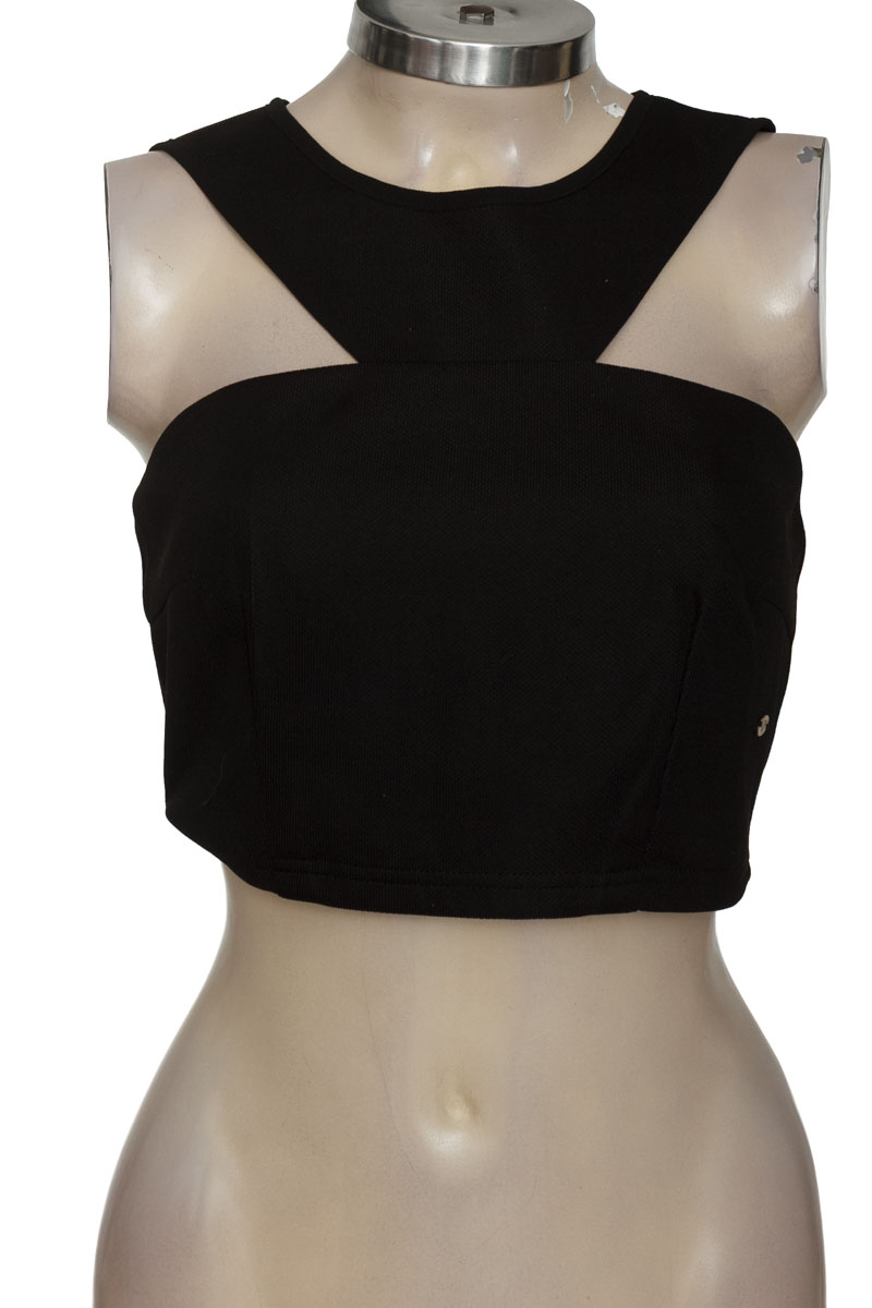 Top / Camiseta color Negro - Studio F