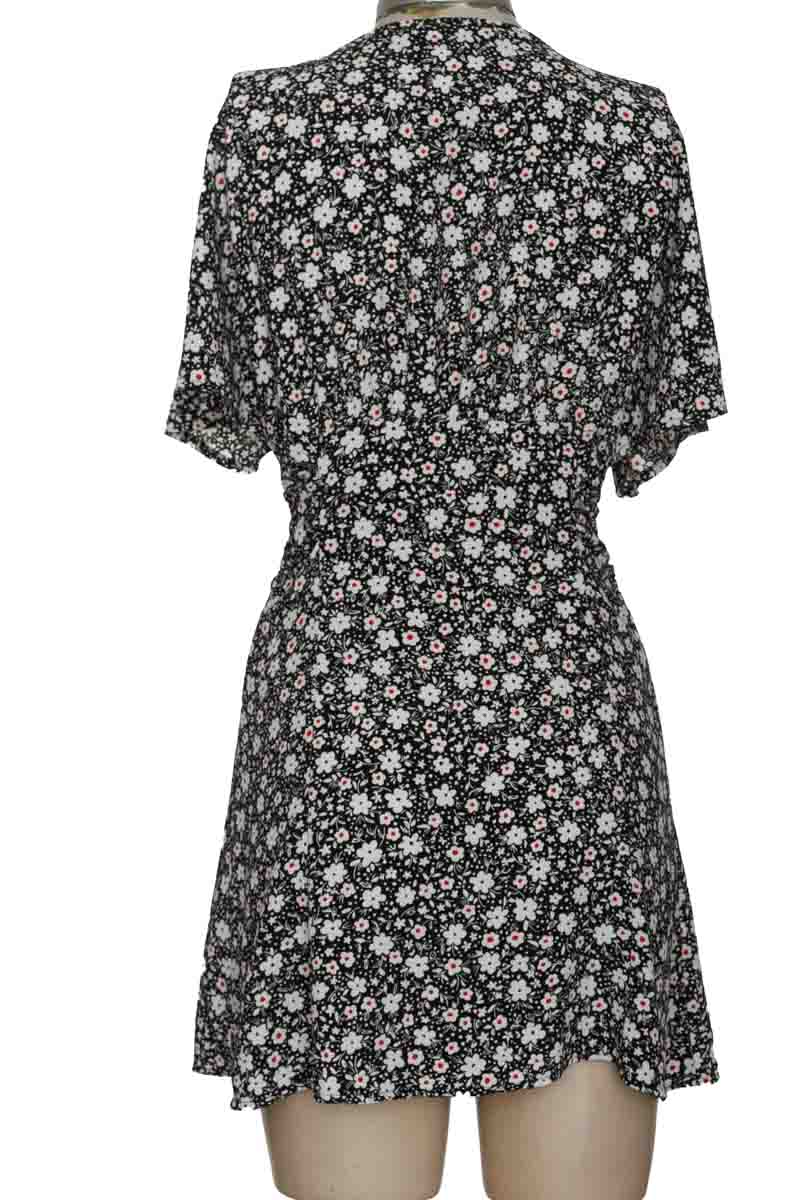 Vestido / Enterizo color Negro - Zara