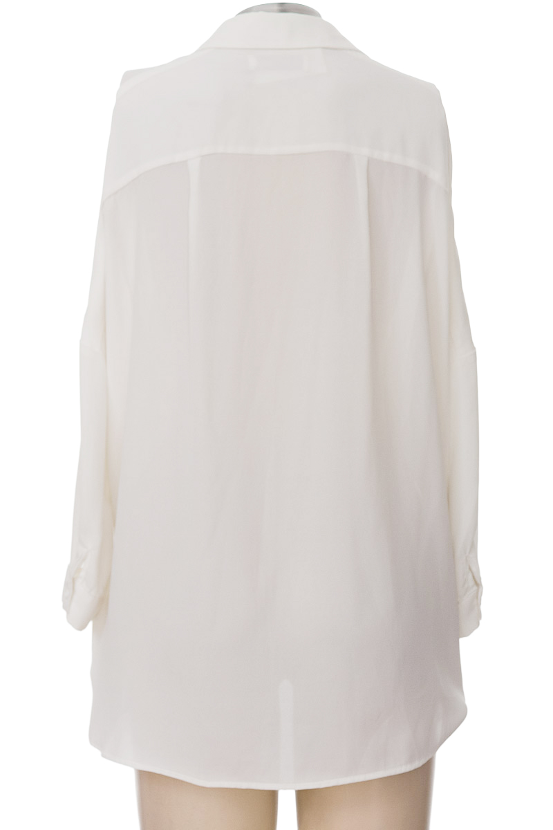 Blusa color Blanco - Arkitect by Renata Lozana
