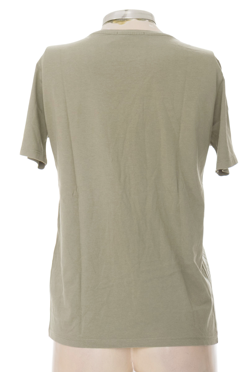 Top / Camiseta color Verde - Stradivarius