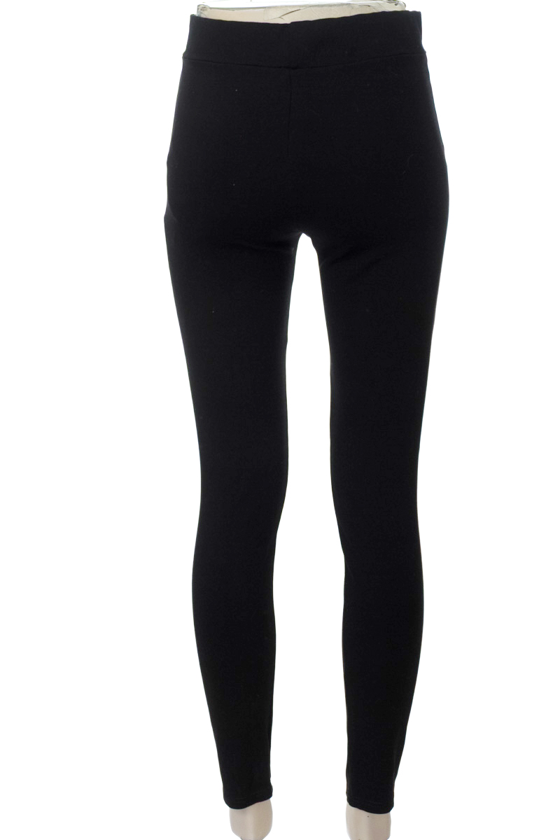 Pantalones color Negro - Closeando