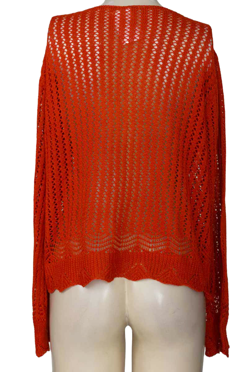 Sweater color Naranja - Closeando
