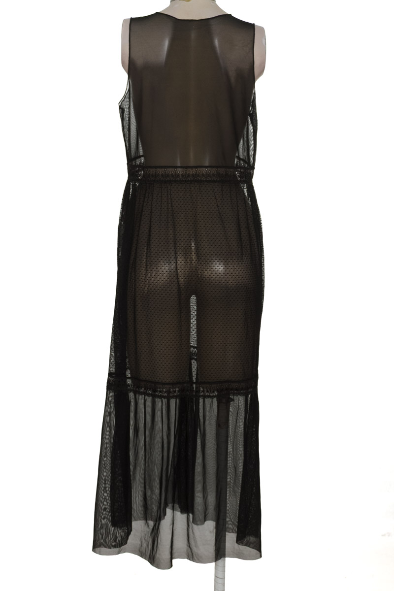 Blusa color Negro - Closeando