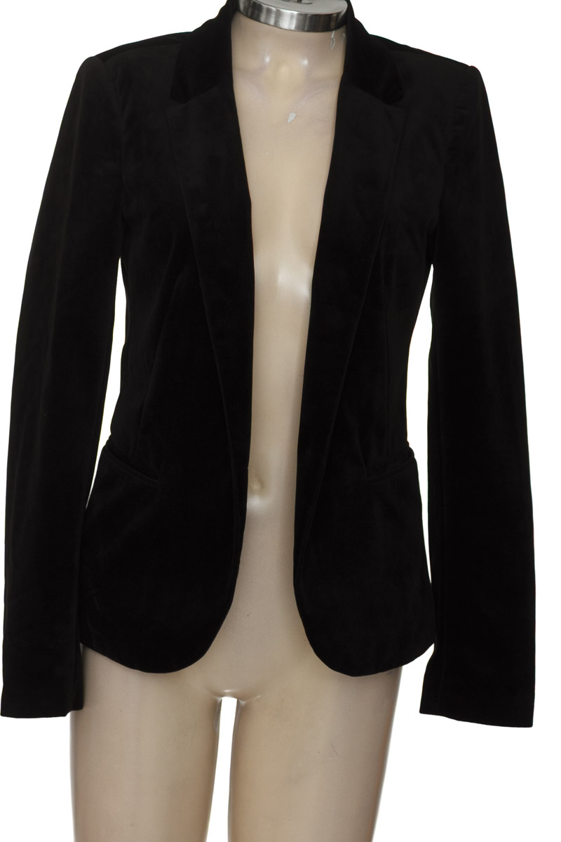 Chaqueta / Abrigo color Negro - Stradivarius