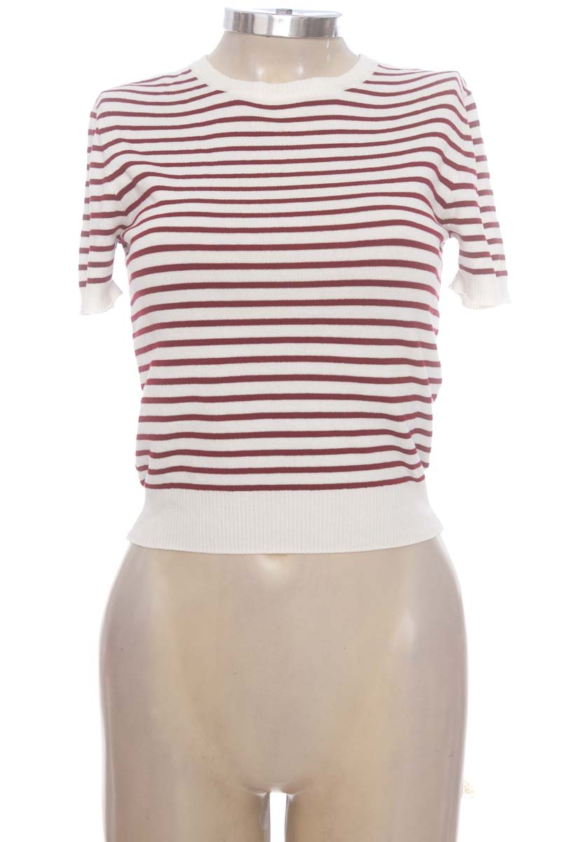 Top / Camiseta color Blanco - Divided by H&M