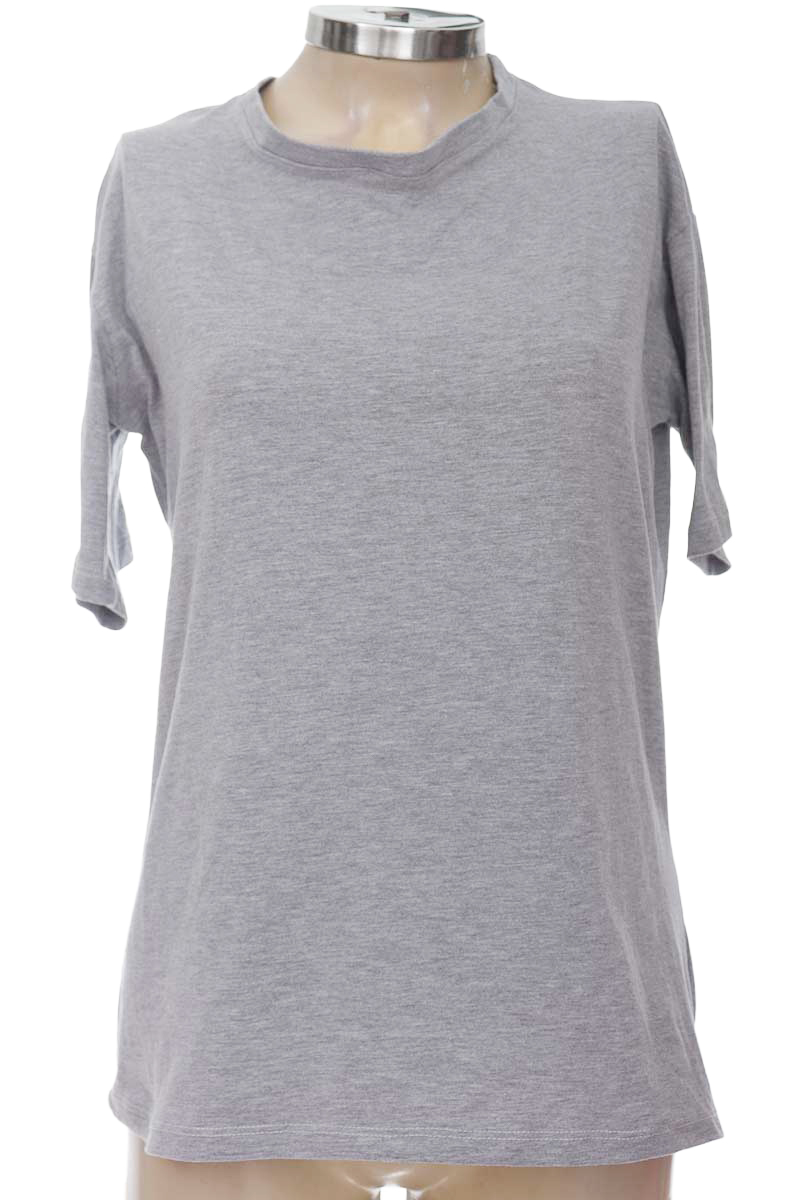 Top / Camiseta color Gris - Closeando