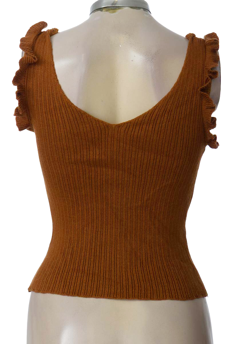 Top / Camiseta color Café - Closeando