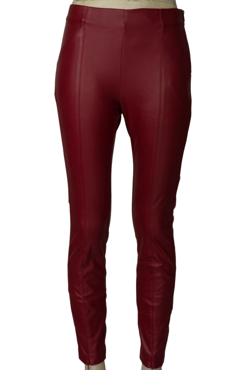 Pantalones color Vinotinto - Zara