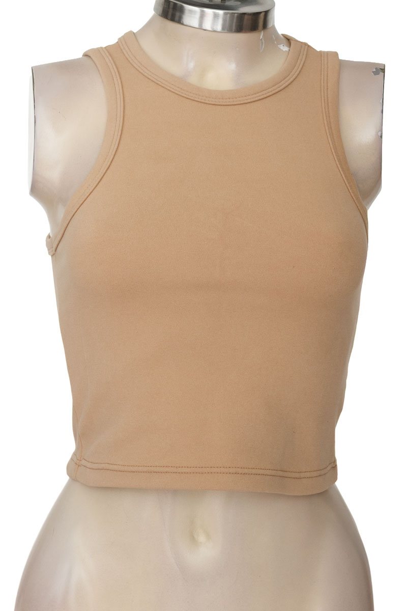 Top / Camiseta color Beige - Closeando