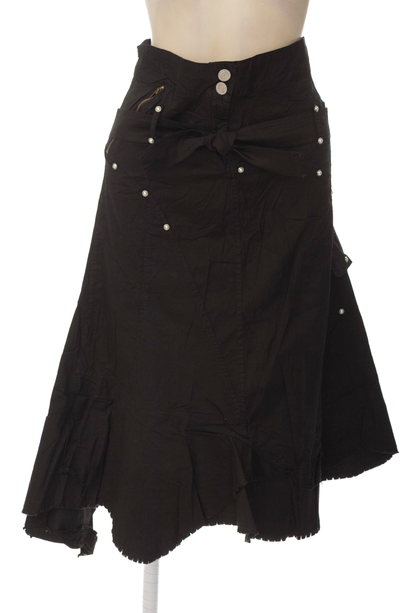 Falda color Negro - M&MA