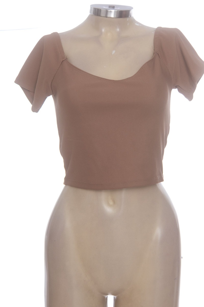 Top / Camiseta color Café - Stradivarius