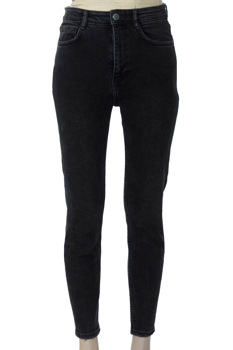 Pantalones color Negro - Zara