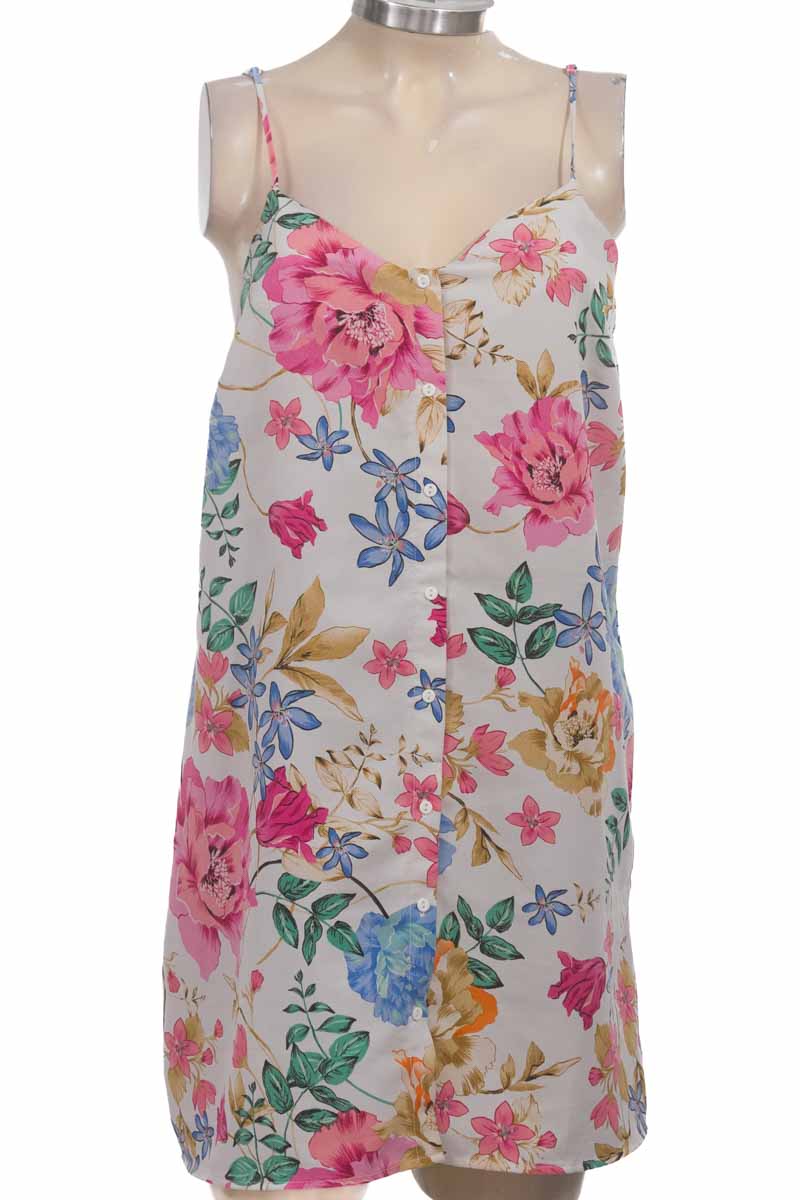 Vestido / Enterizo color Blanco - Stradivarius