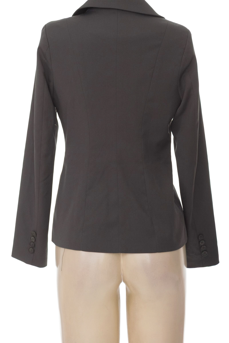 Chaqueta / Abrigo color Gris - Closeando