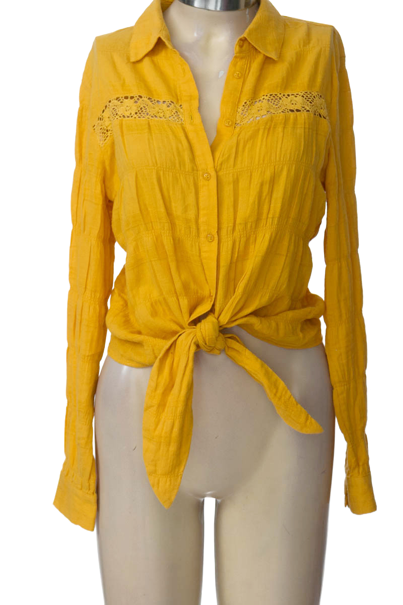 Blusa color Amarillo - Closeando