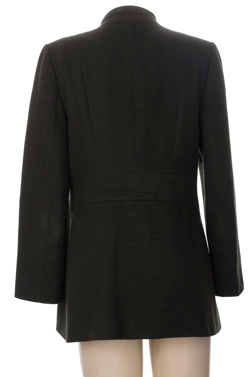 Chaqueta / Abrigo color Verde - Closeando