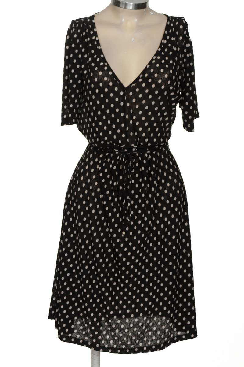 Vestido / Enterizo color Negro - MNG