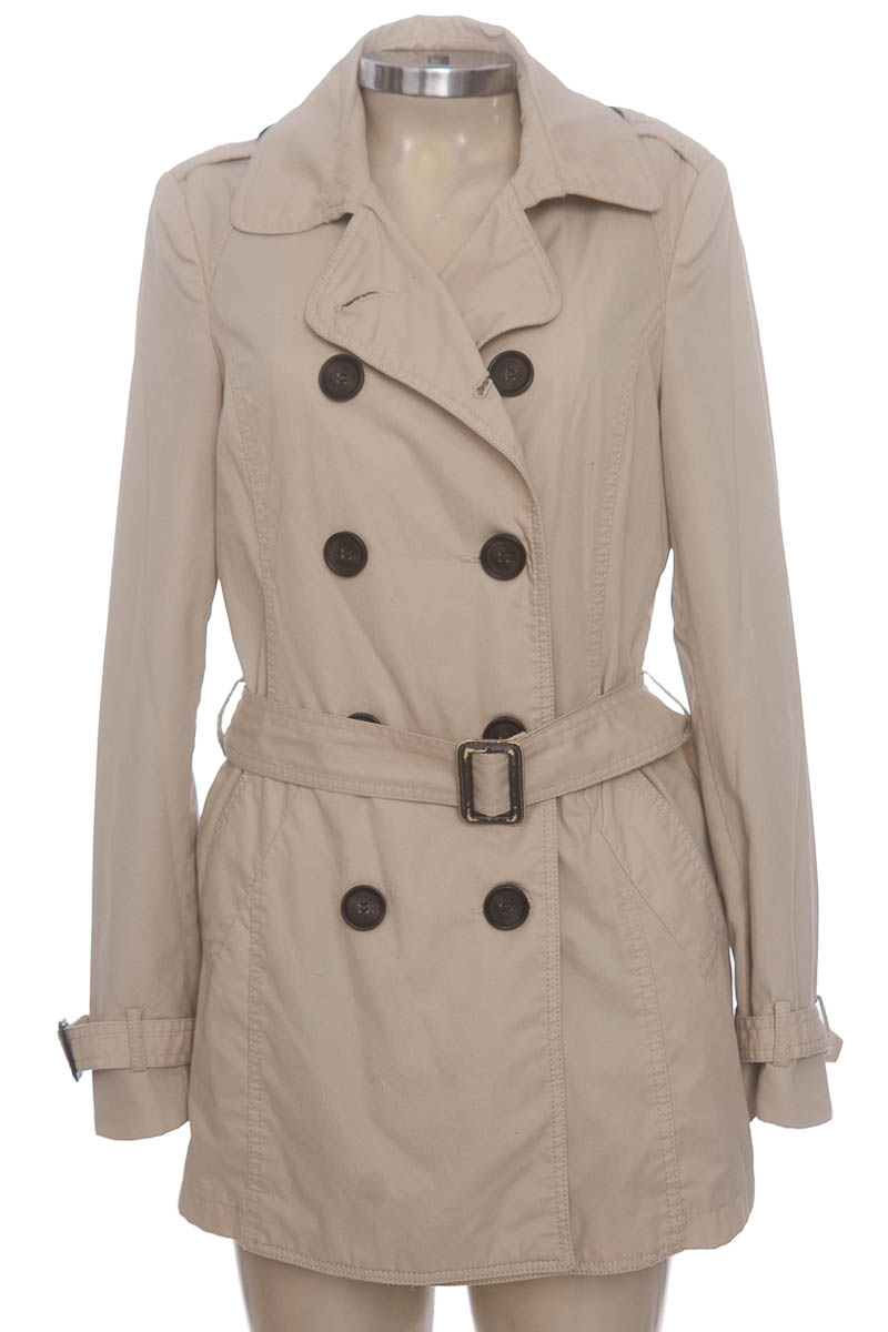Chaqueta / Abrigo color Beige - Stradivarius
