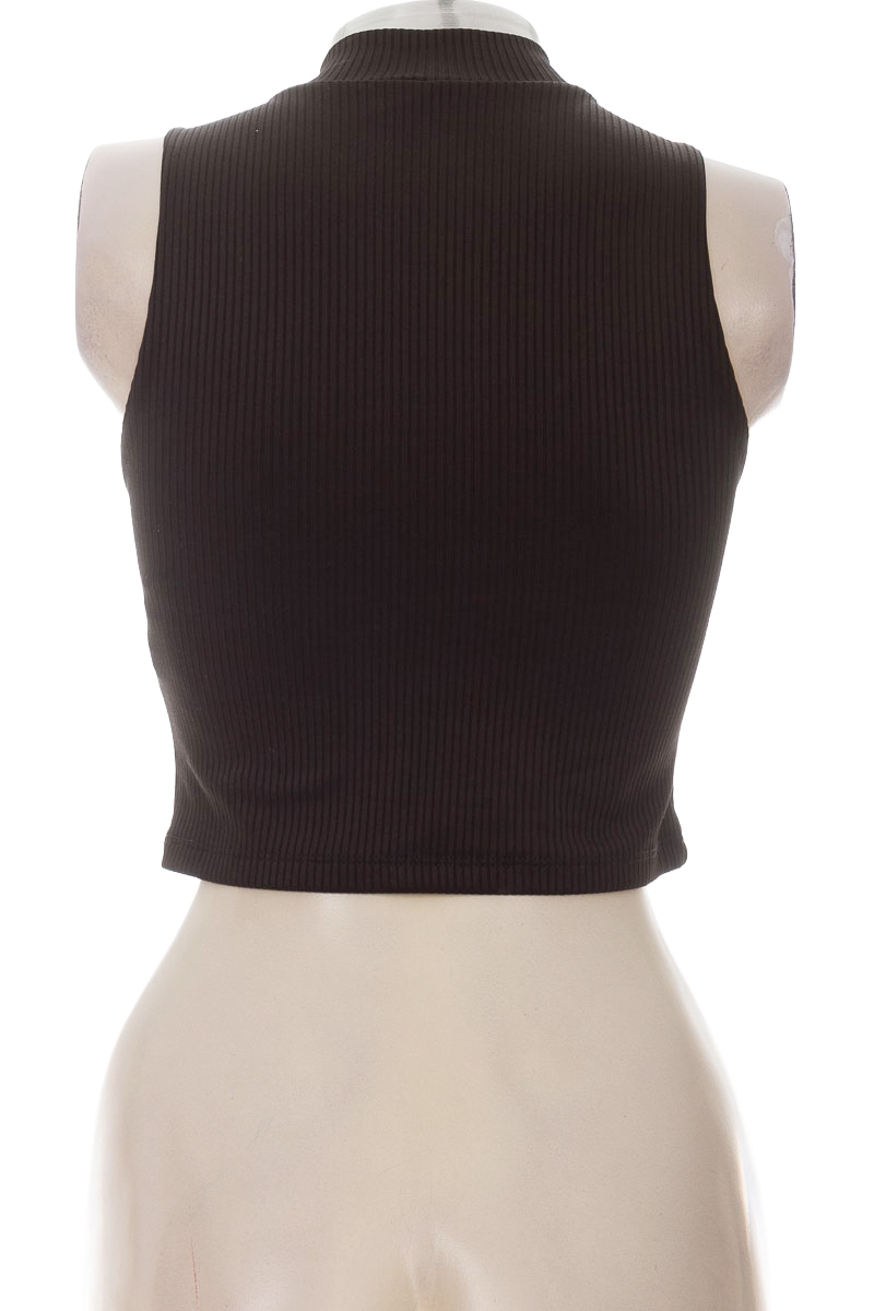 Top / Camiseta color Negro - People Concept