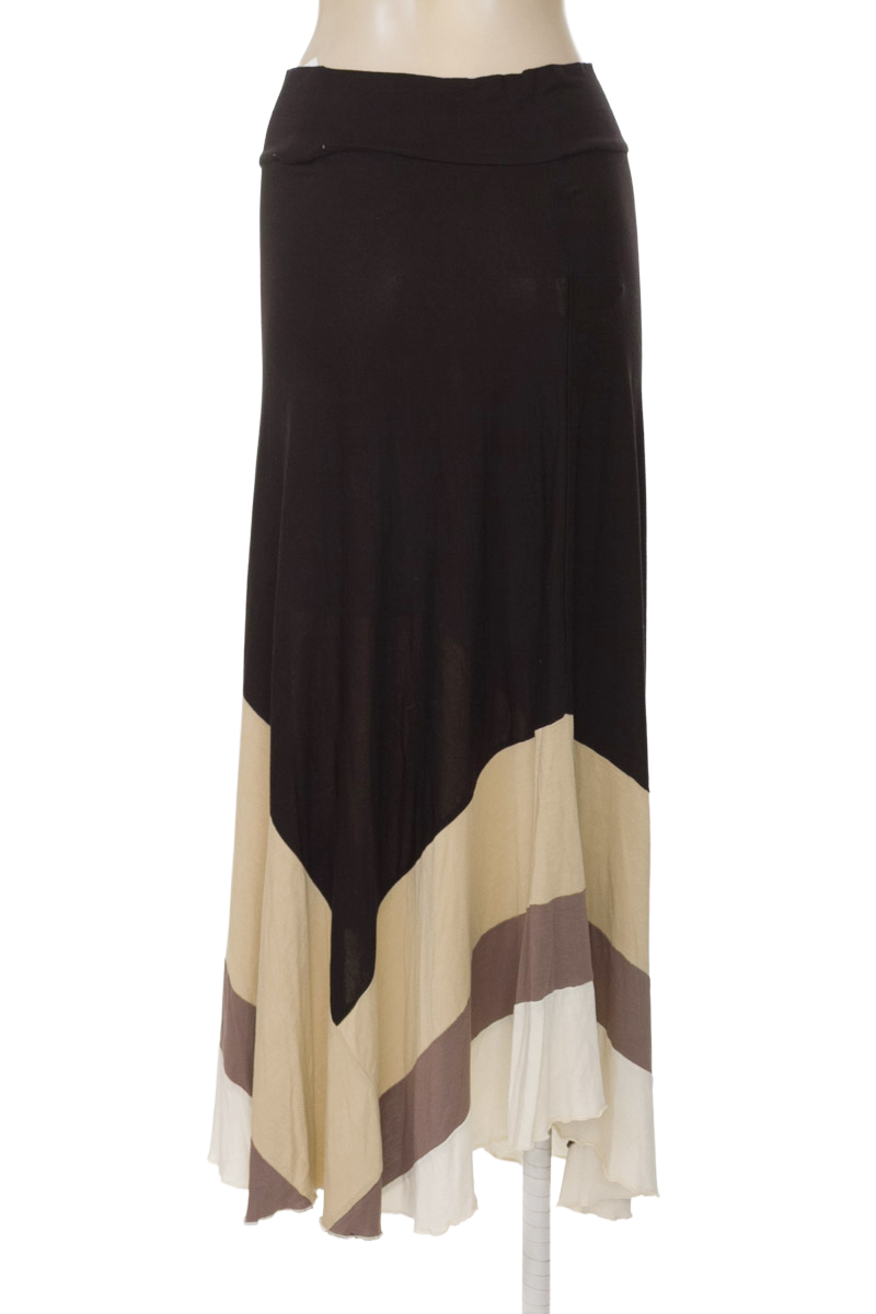 Falda color Negro - Newboat