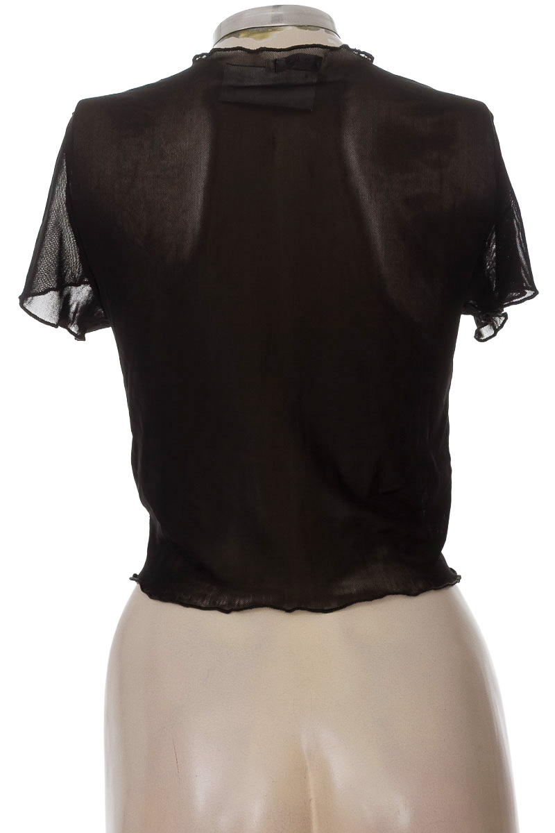 Top / Camiseta color Negro - Z&F