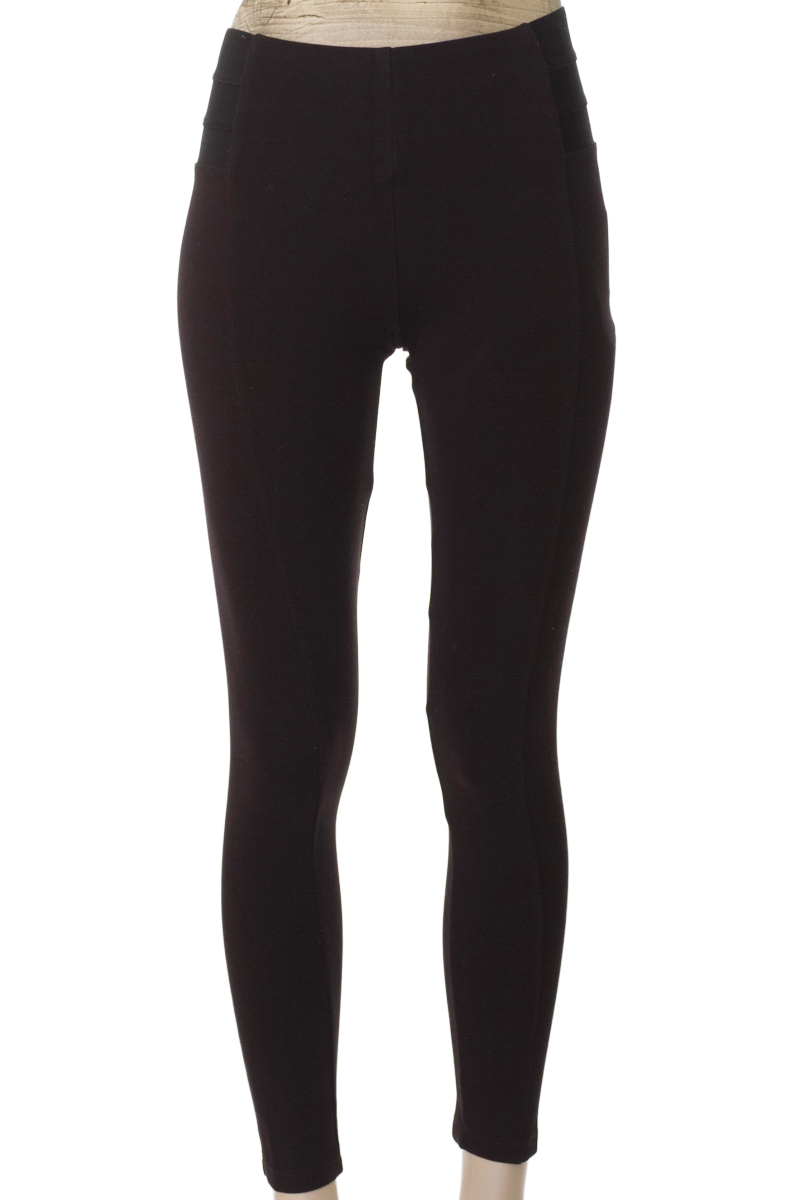 Pantalones color Negro - Basement