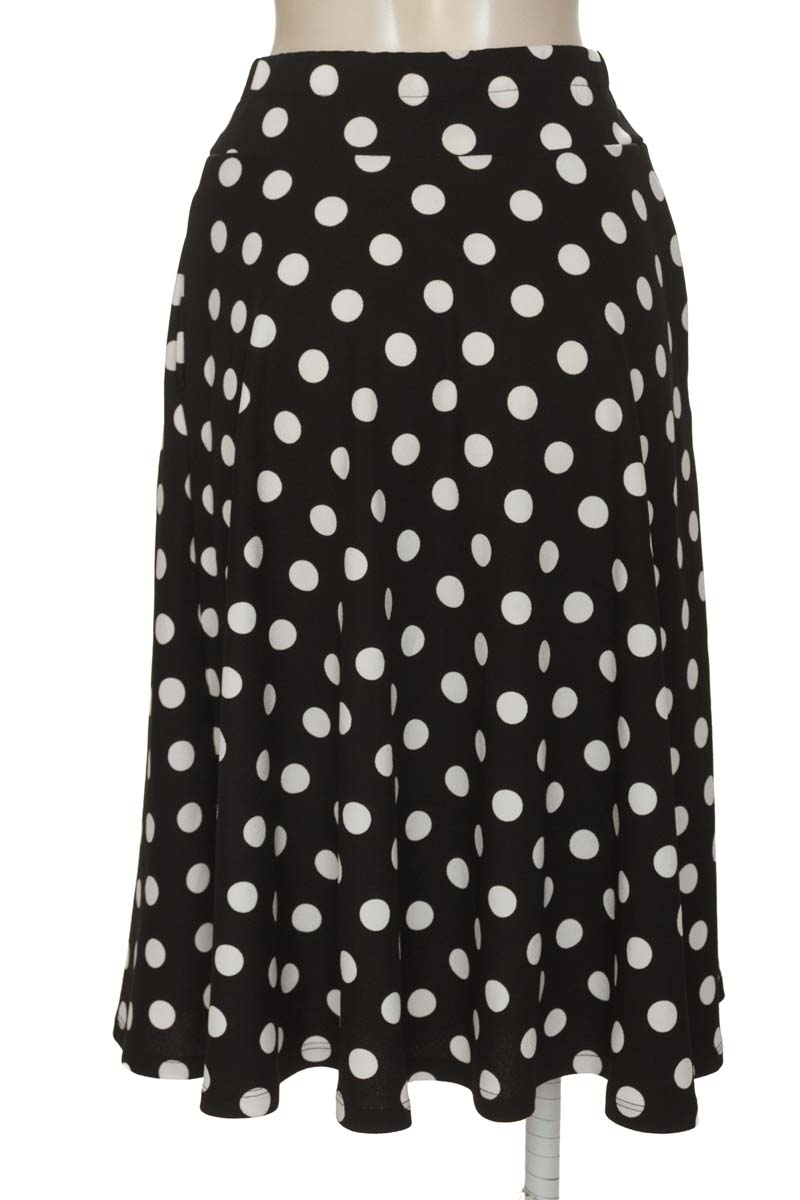 Falda color Negro - Closeando