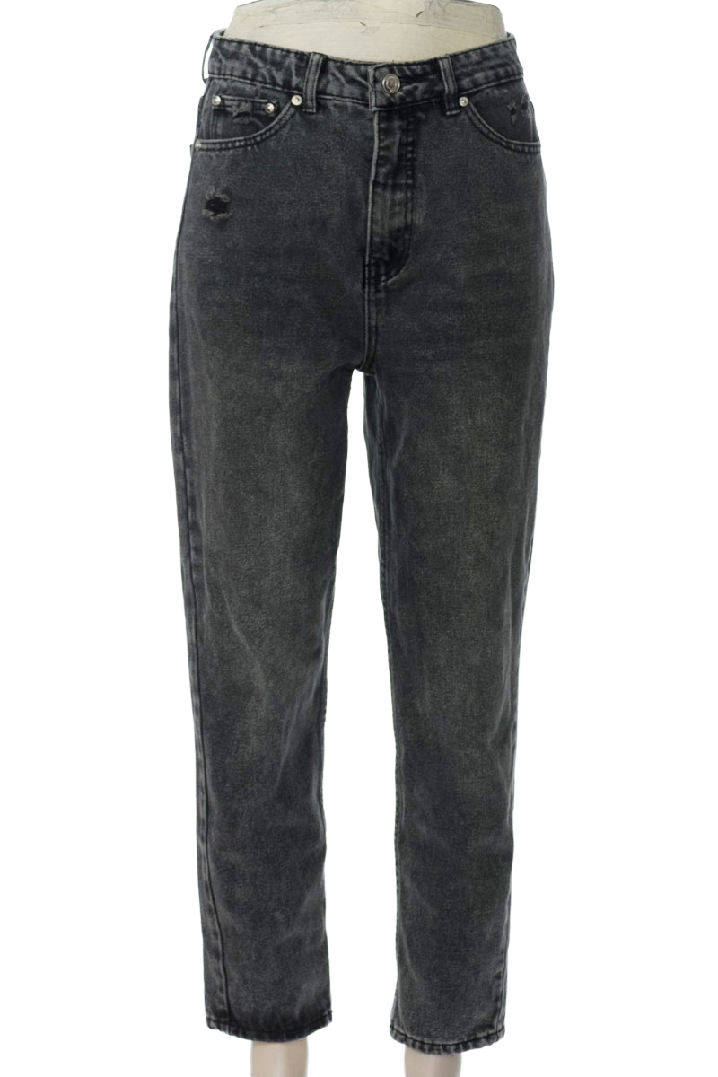 Pantalones color Gris - Basement