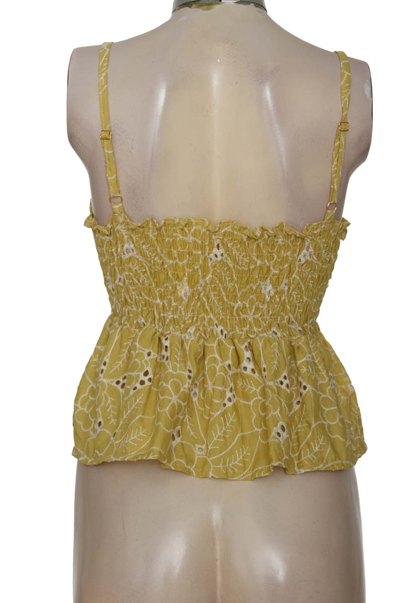 Top / Camiseta color Verde - Closeando
