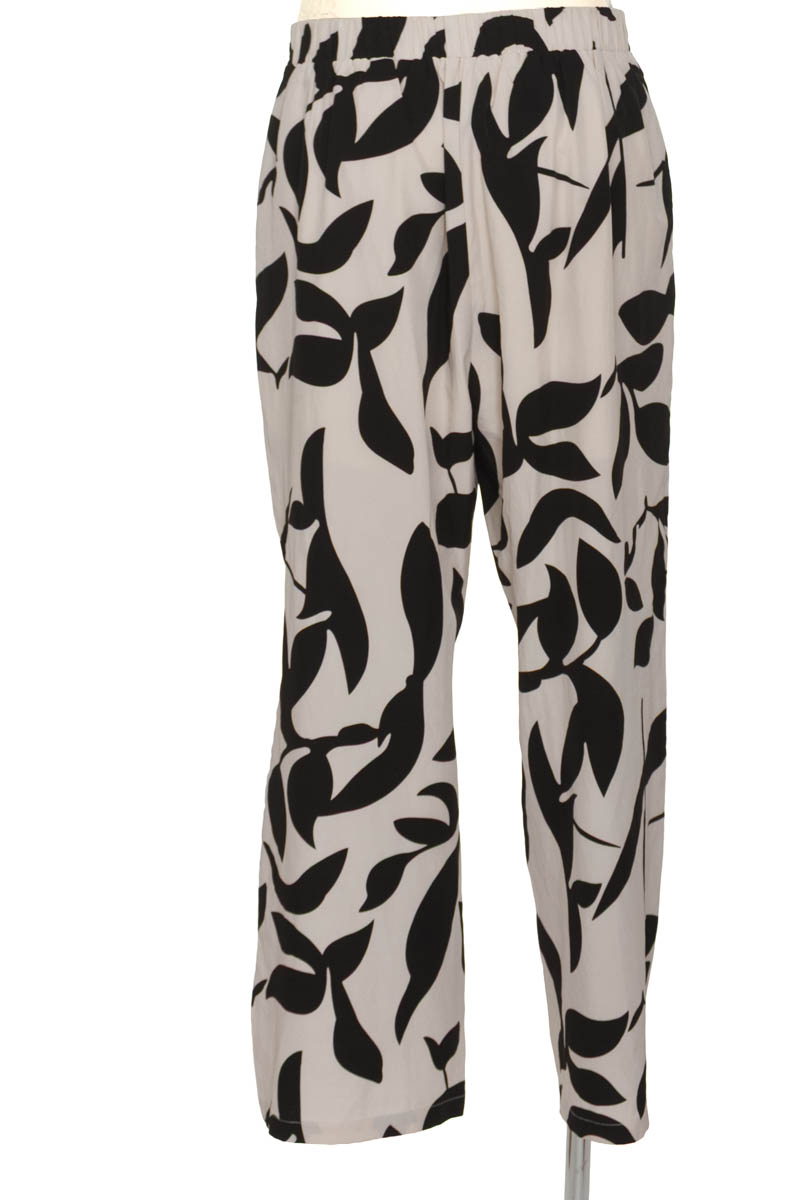 Pantalones color Estampado - Closeando