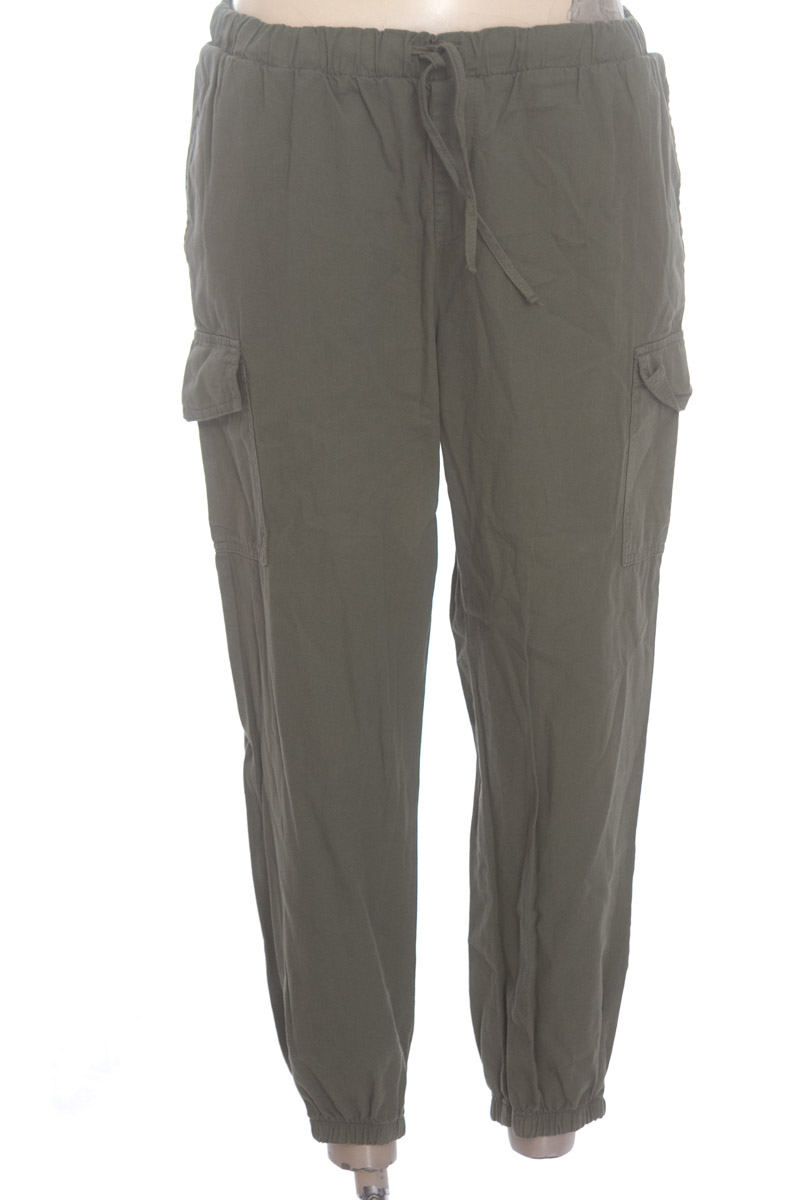 Pantalones color Verde - Leonisa