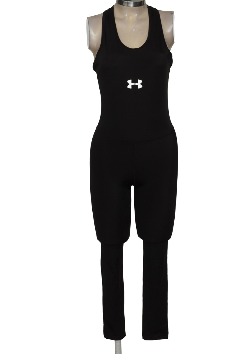 Ropa Deportiva / Salida de Baño color Negro - Closeando
