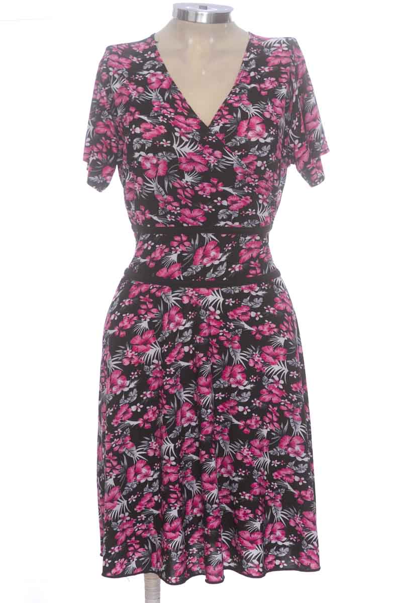 Vestido / Enterizo color Negro - Closeando