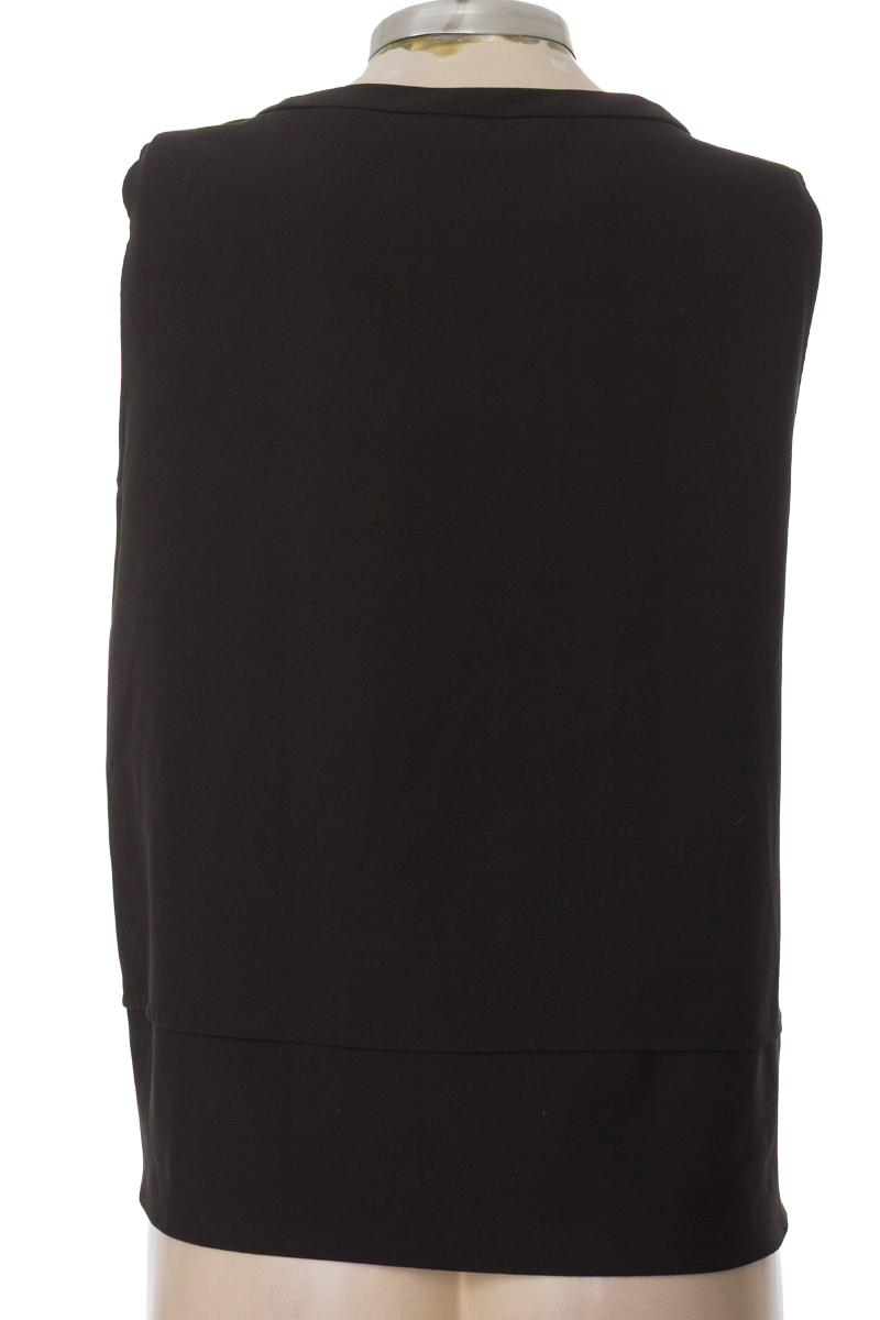 Top / Camiseta color Negro - Zara