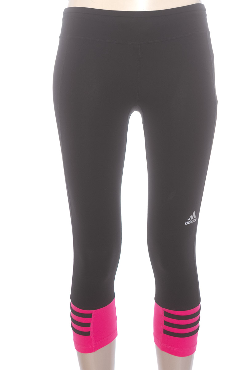 Ropa Deportiva / Salida de Baño color Negro - Adidas