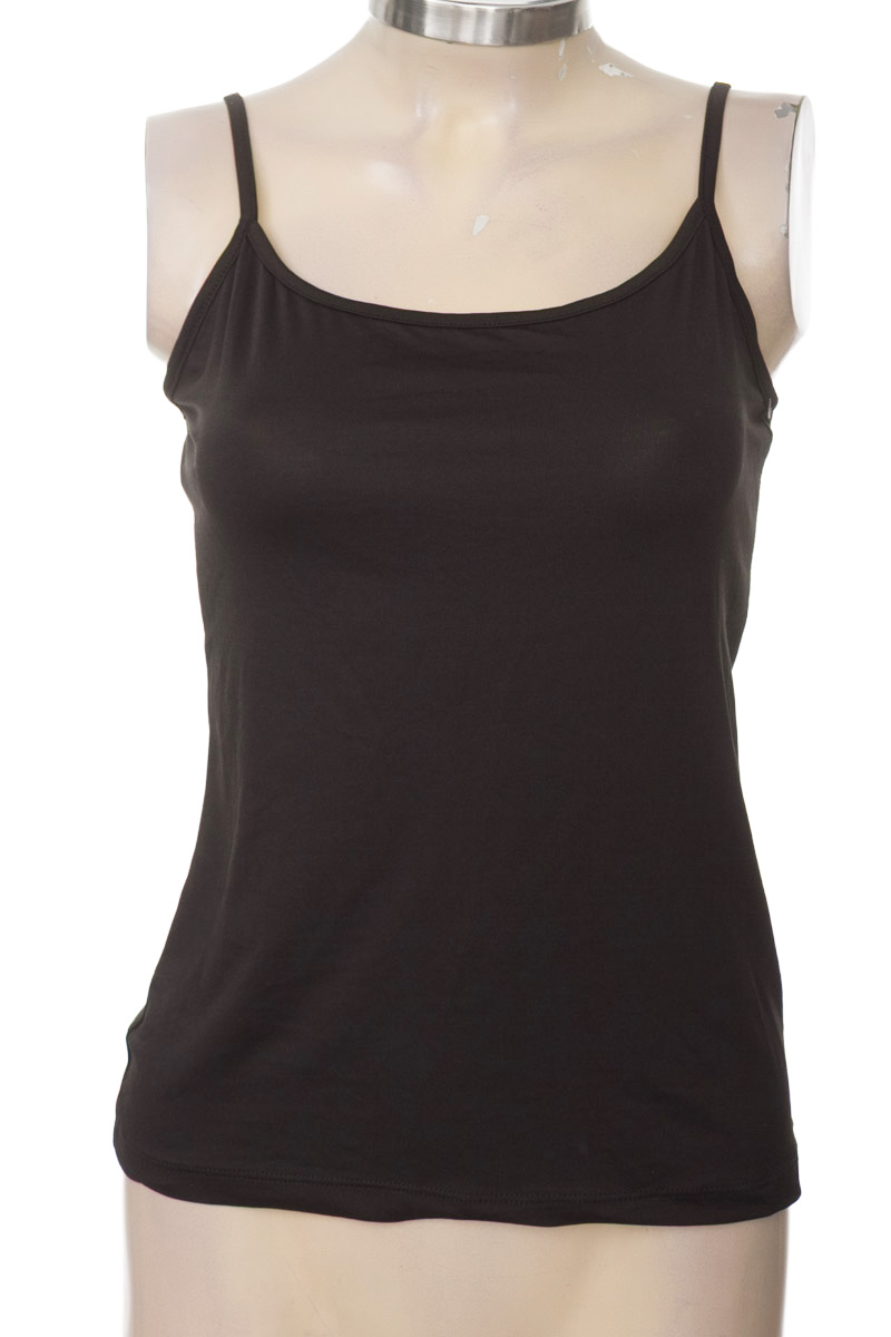 Top / Camiseta color Negro - Arkitect