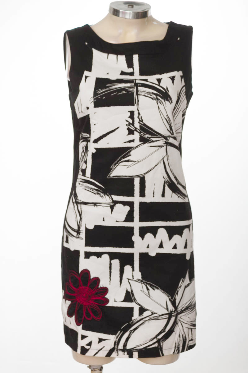 Vestido / Enterizo color Estampado - Desigual