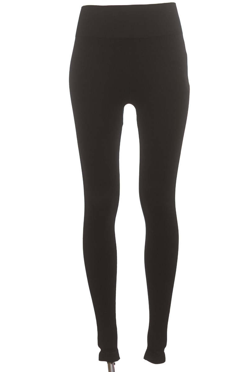 Ropa Deportiva / Salida de Baño color Negro - MINISO