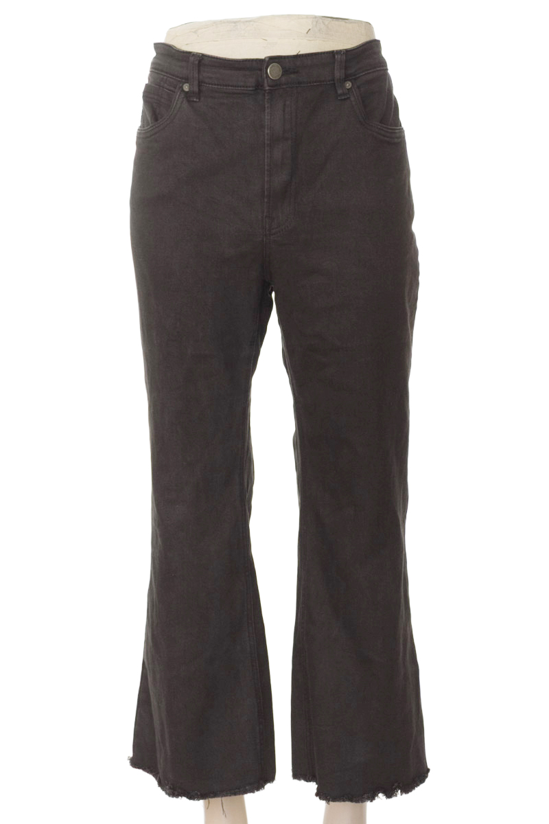 Pantalones color Gris - Stradivarius